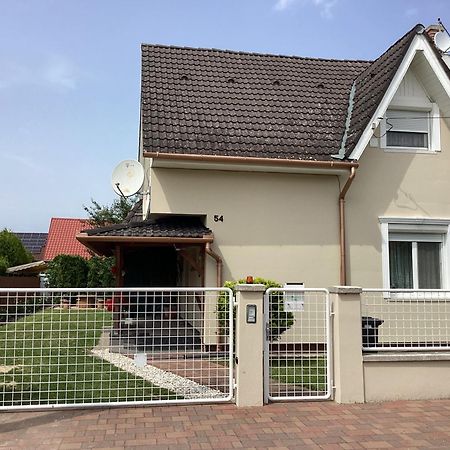Süti Nyaraló Balatonmariafurdo Exterior foto