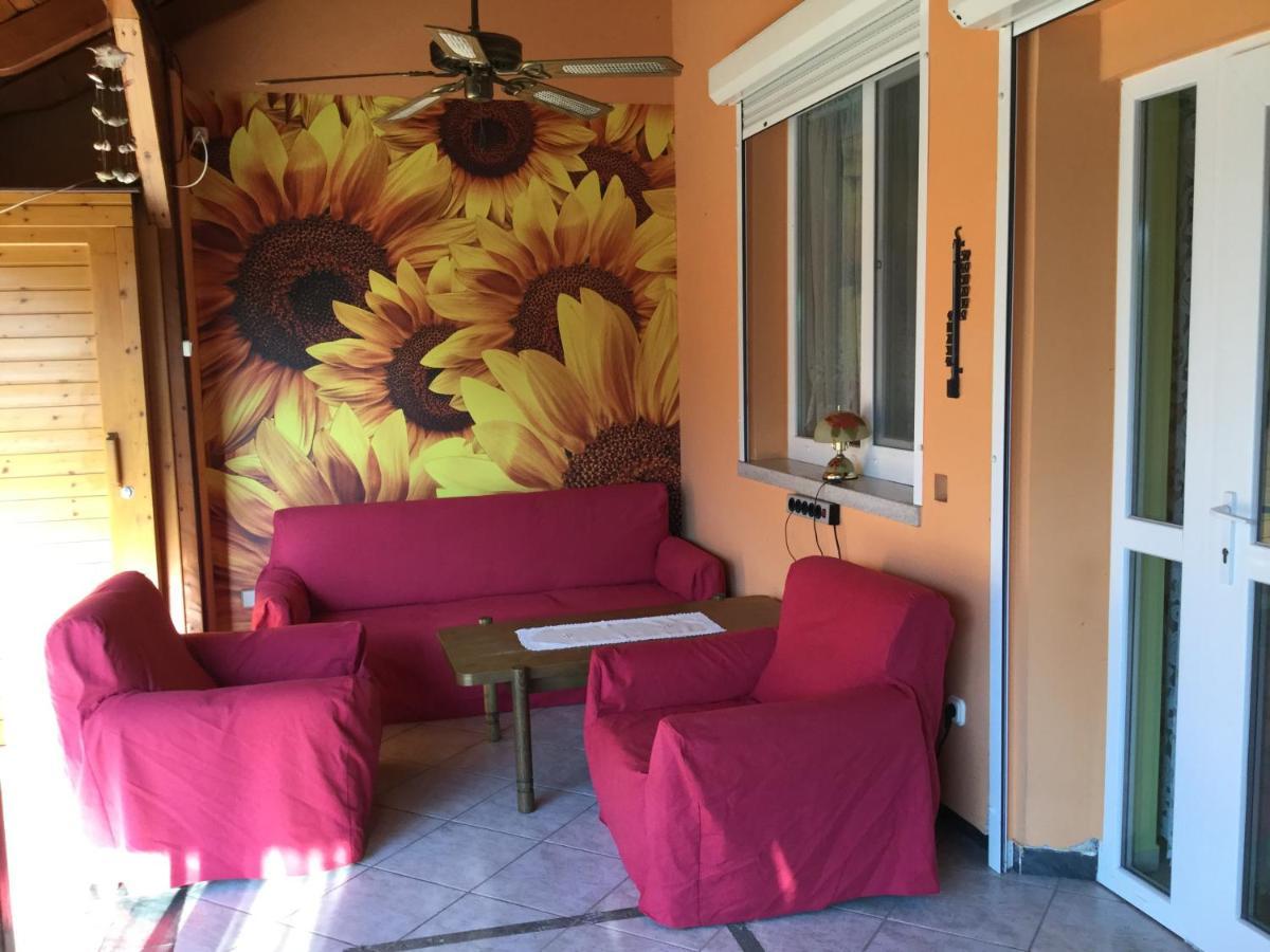 Süti Nyaraló Balatonmariafurdo Exterior foto